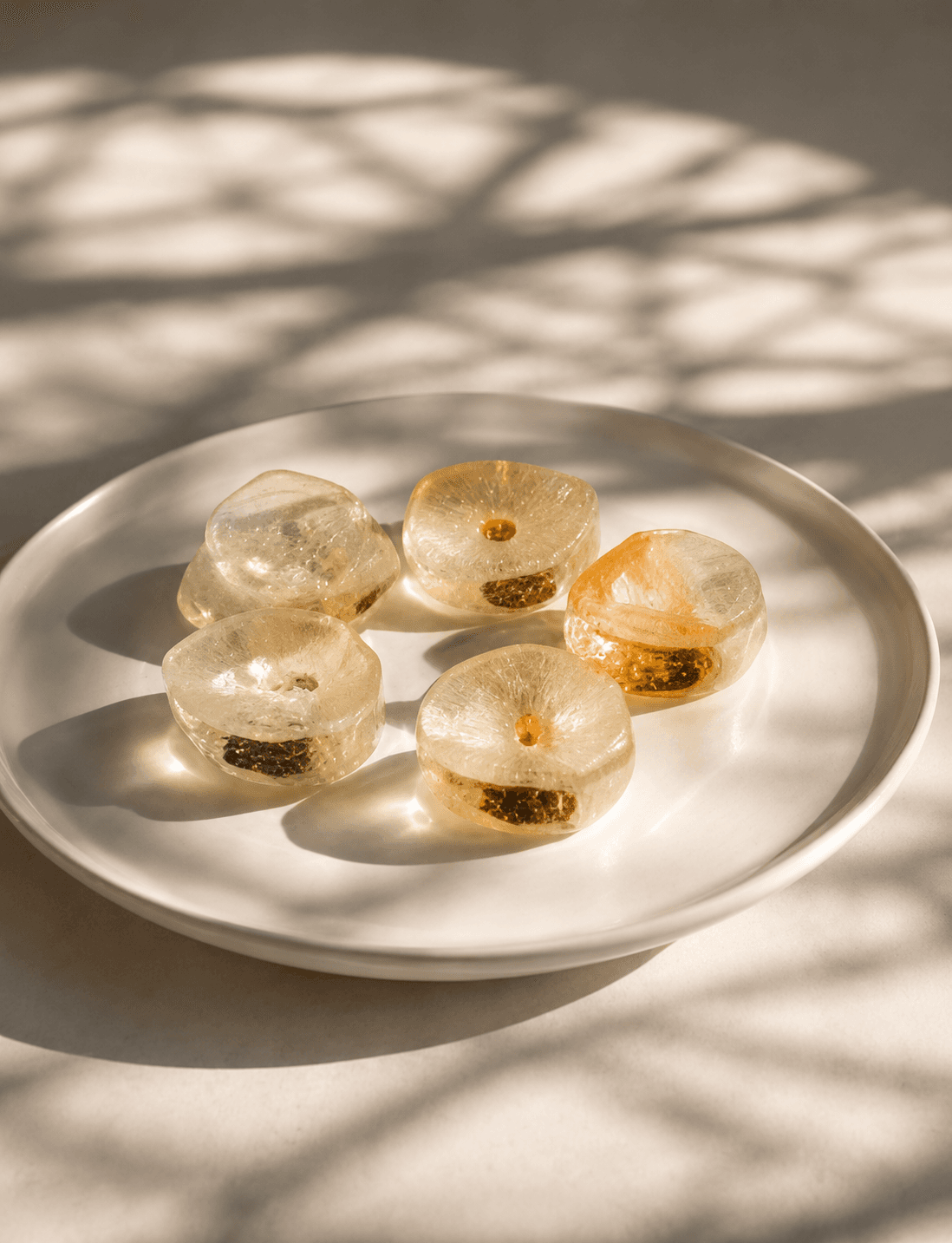 Edible objects encased in light — Farm.Form × Hertz and Dough